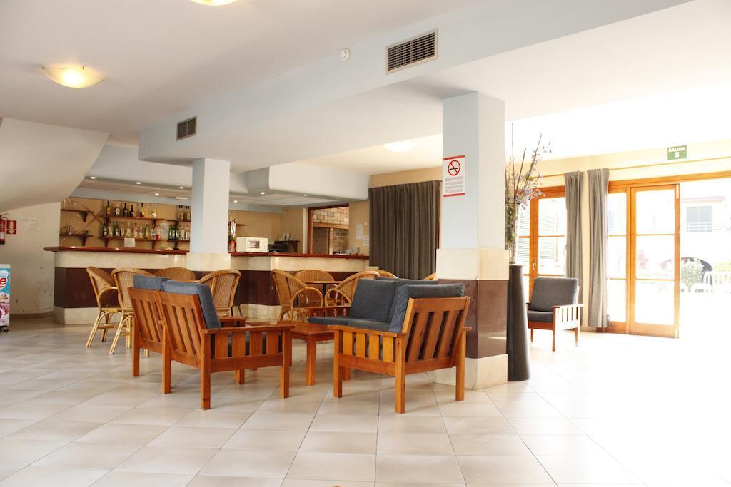 Grupoandria Aparthotel Club Andria ซิวตาเดญา ภายนอก รูปภาพ